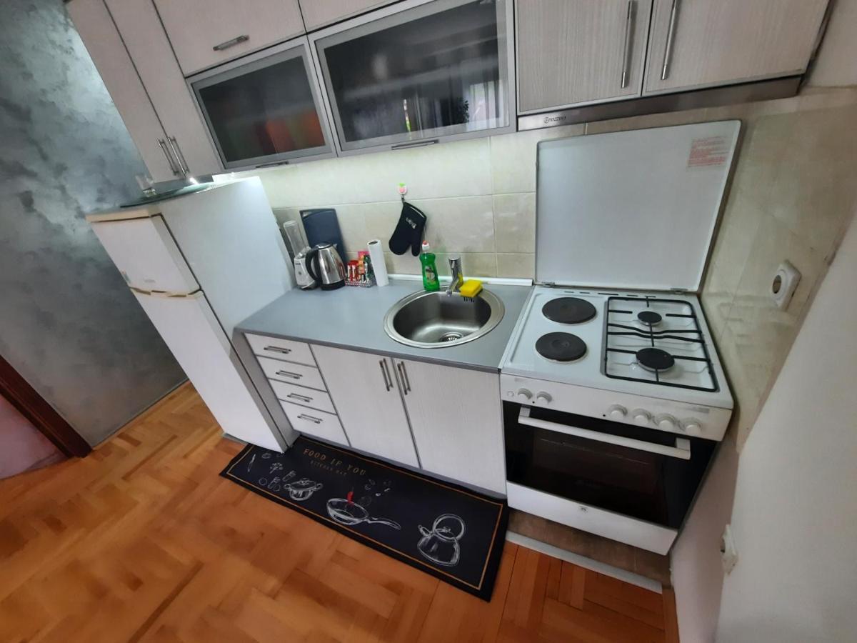Victory Apartment Ni Esterno foto